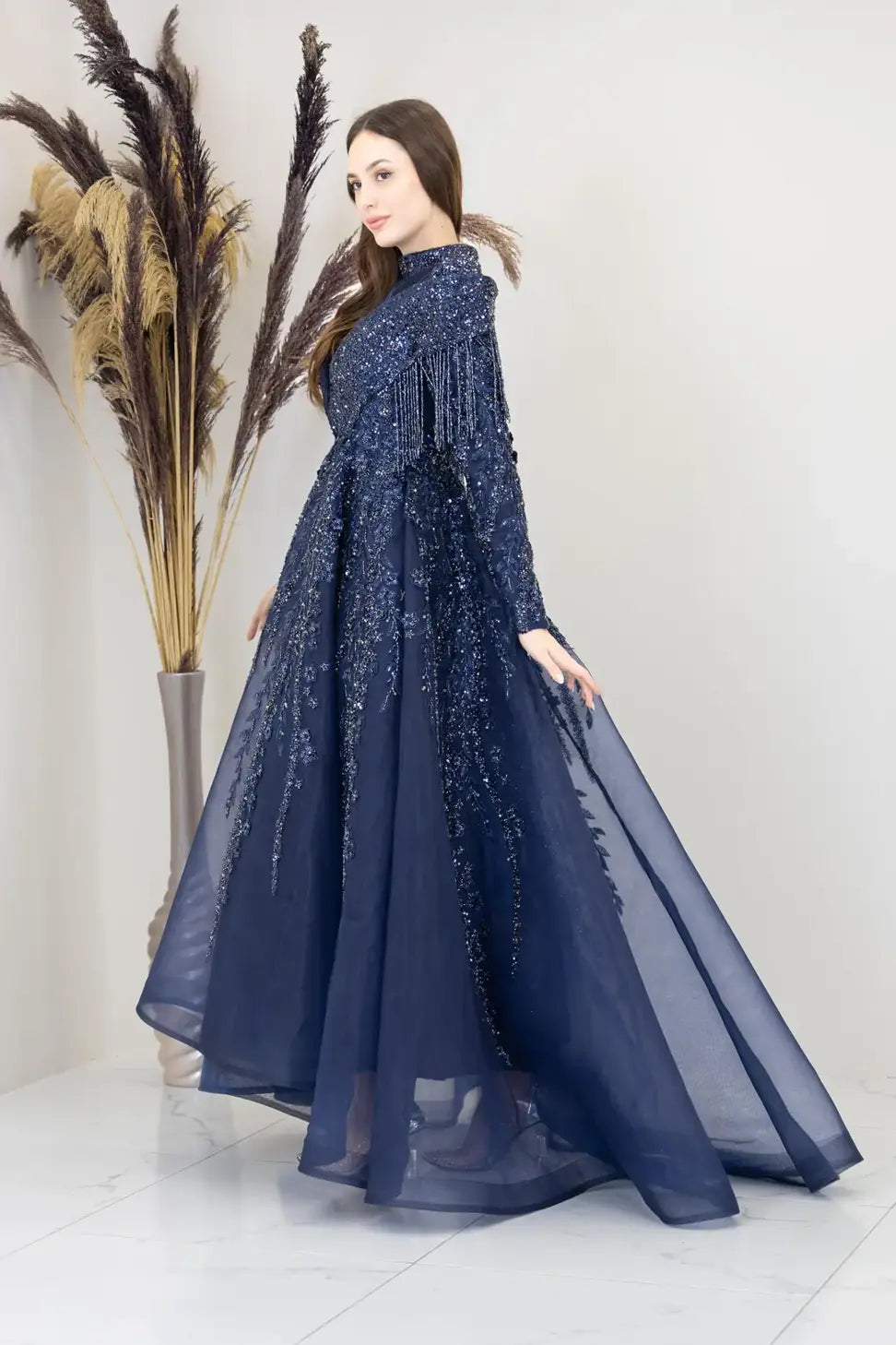 Omuzları V Drape Asel Tesettür Abiye.