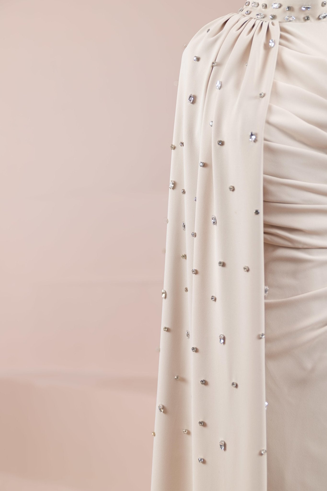 Merlinda Tesettür Abiye.